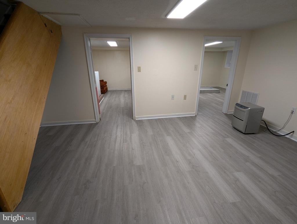 21 Steinway Avenue - Photo 25