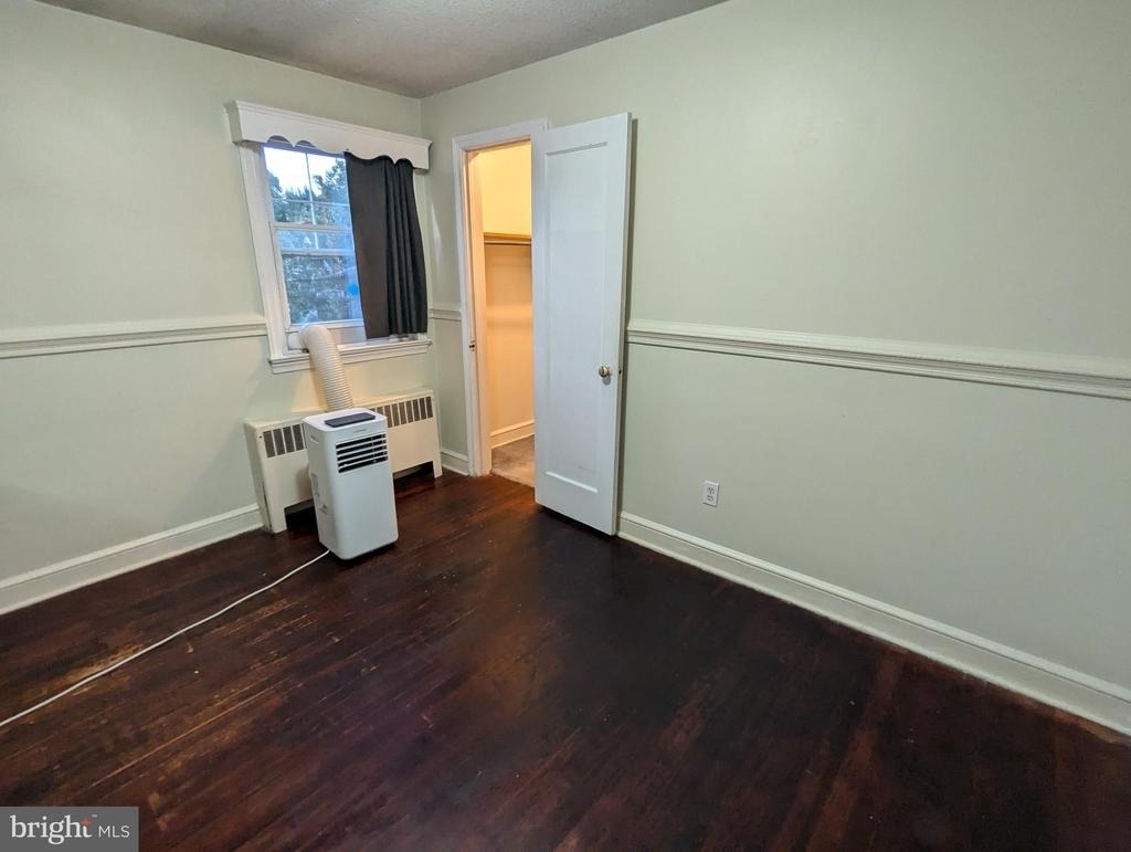 21 Steinway Avenue - Photo 18