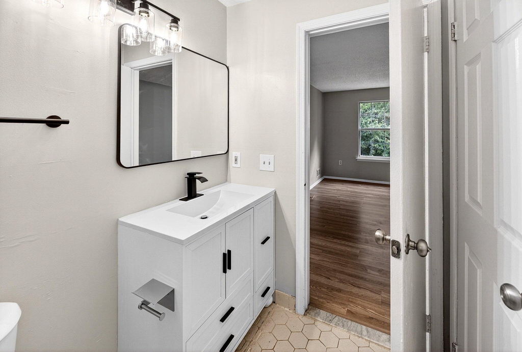 19 Hemlock Court - Photo 11
