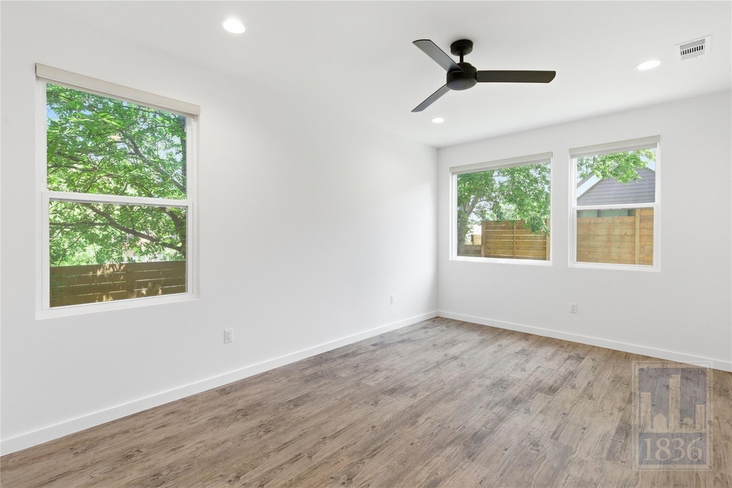 505 Thelma Dr - Photo 17