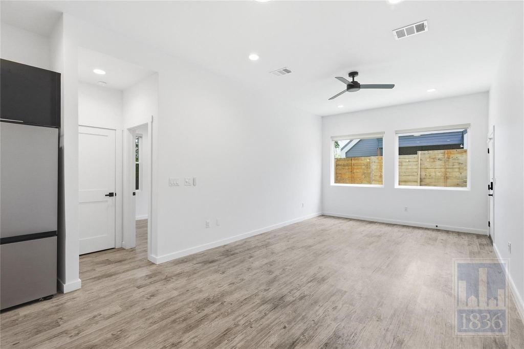 505 Thelma Dr - Photo 6