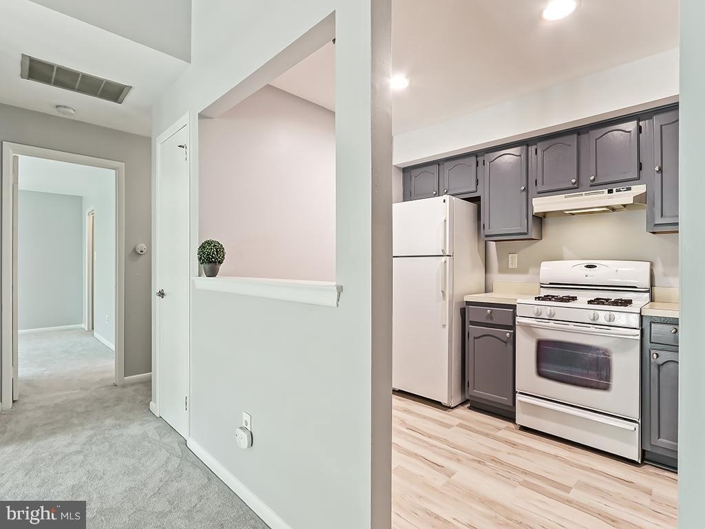 303 Trinity Court - Photo 11