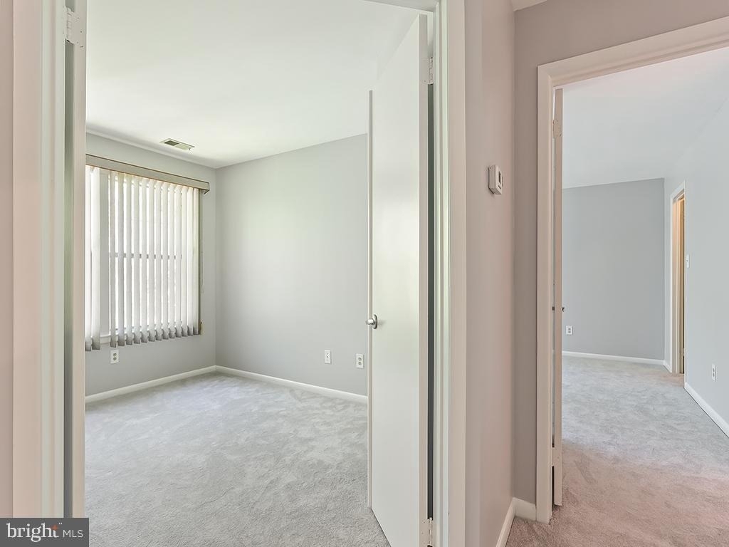 303 Trinity Court - Photo 15