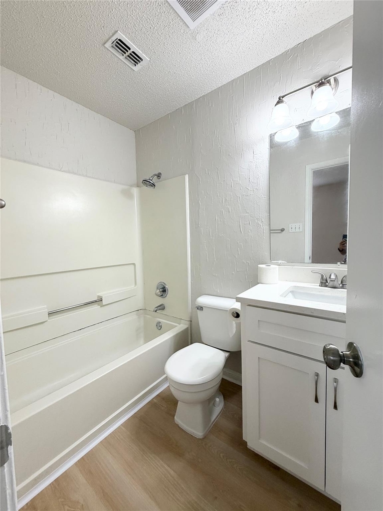 1915 Margalene Way - Photo 15