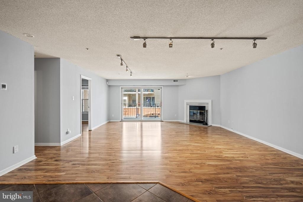 1022 Main Street - Photo 10