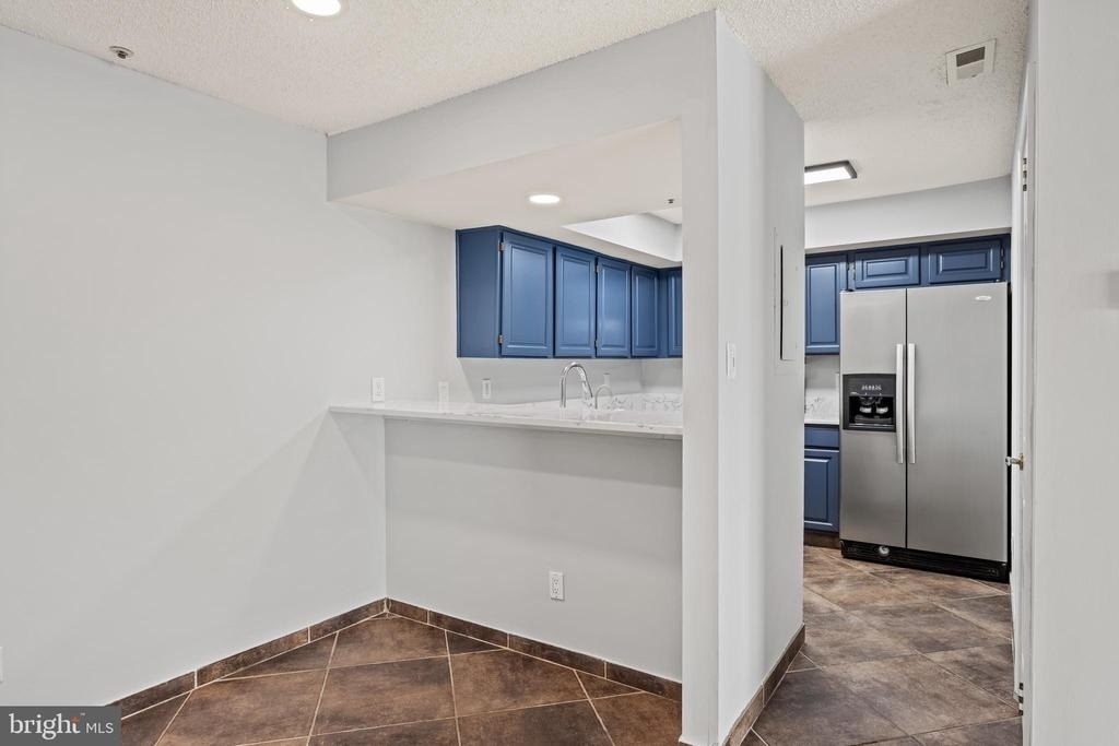 1022 Main Street - Photo 17