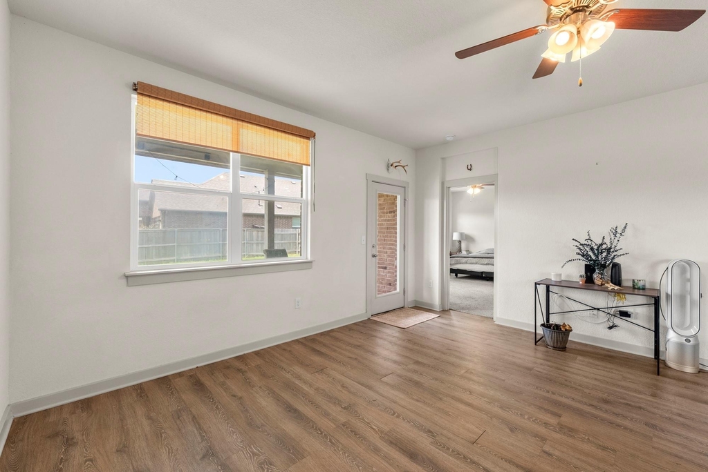13900 Mc Arthur Dr - Photo 11