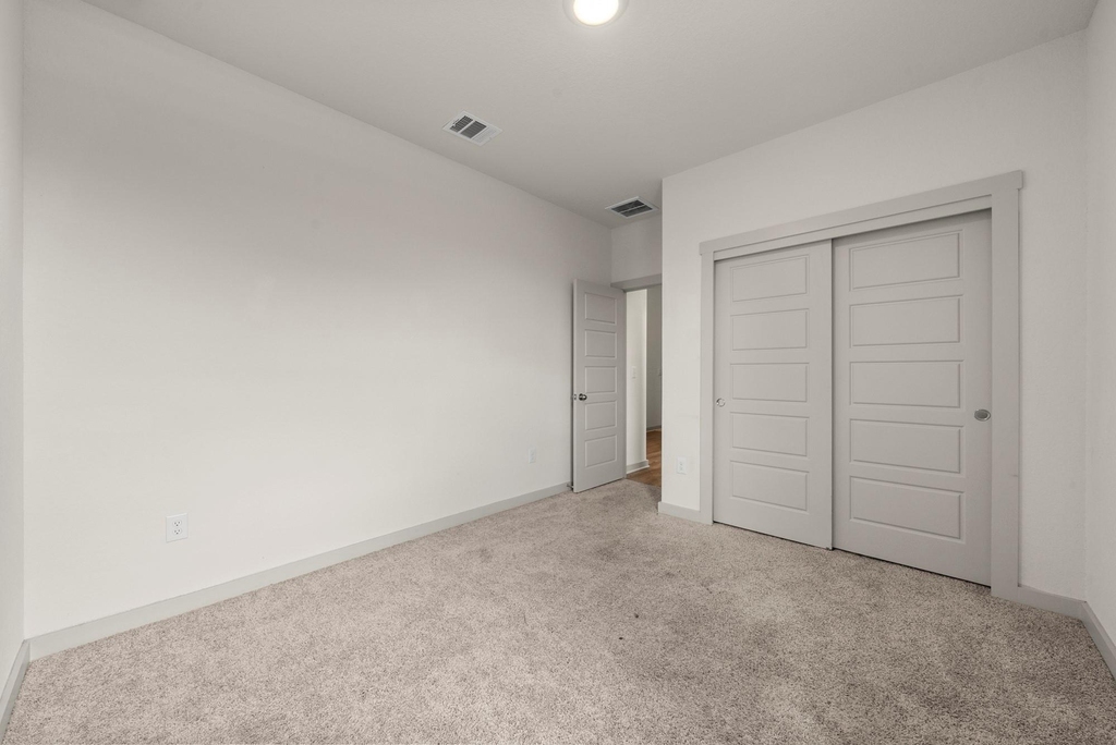 13900 Mc Arthur Dr - Photo 20