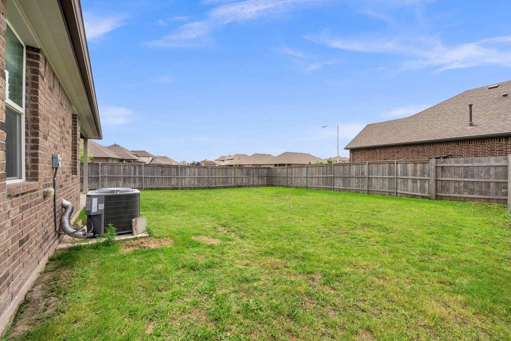 13900 Mc Arthur Dr - Photo 30