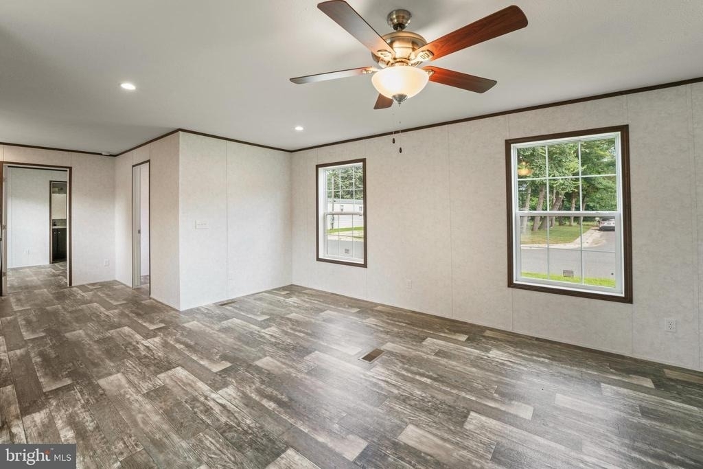 1811 N Delsea Drive - Photo 5