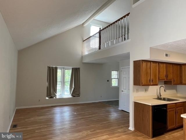 406 Williamsburg Court - Photo 4
