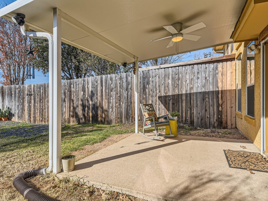 2210 Onion Creek Pkwy - Photo 23
