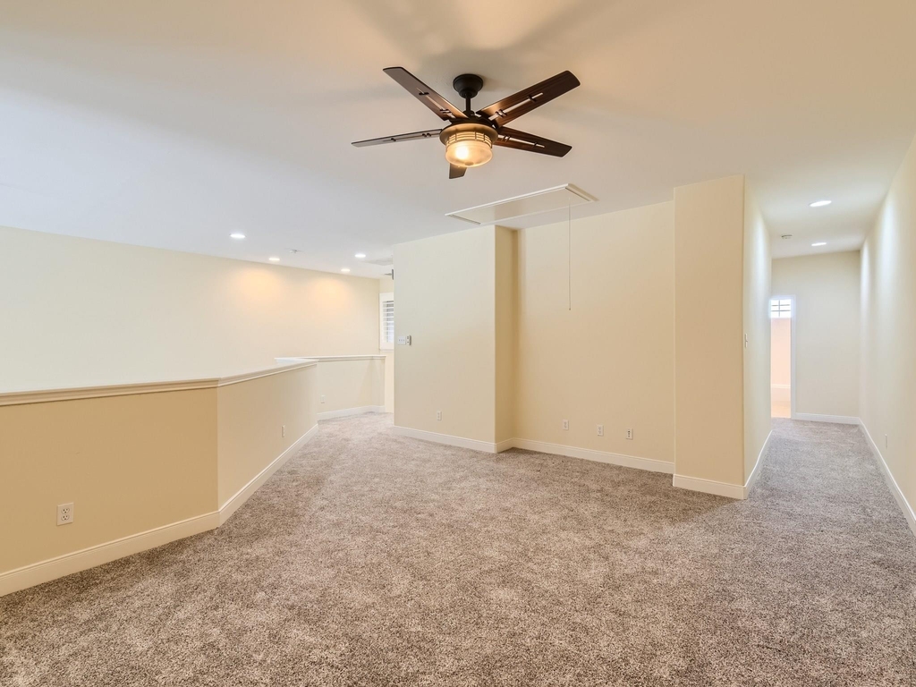 2210 Onion Creek Pkwy - Photo 20
