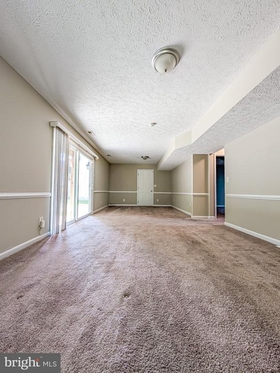 21530 Warwick Court - Photo 39