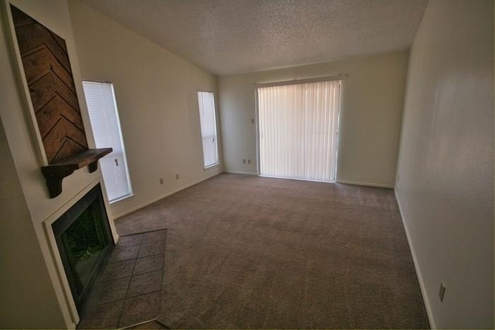 1906 West Loop - Photo 2