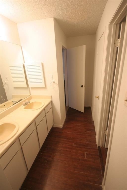 1906 West Loop - Photo 3
