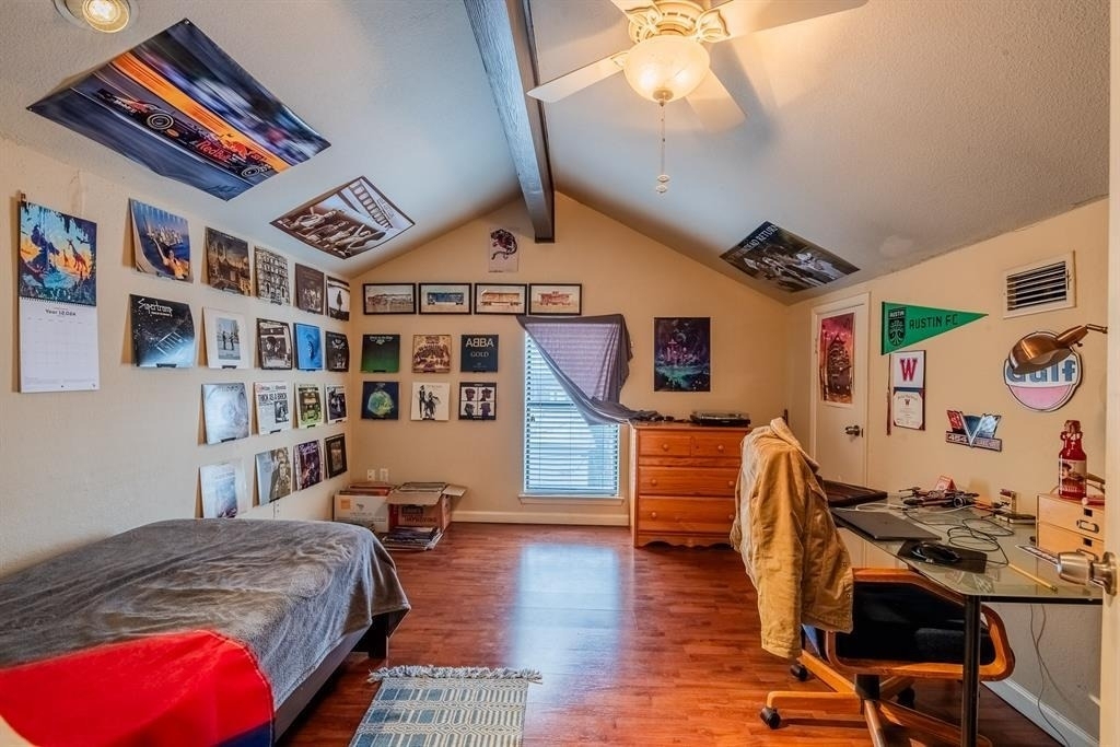 3506 Speedway St - Photo 4