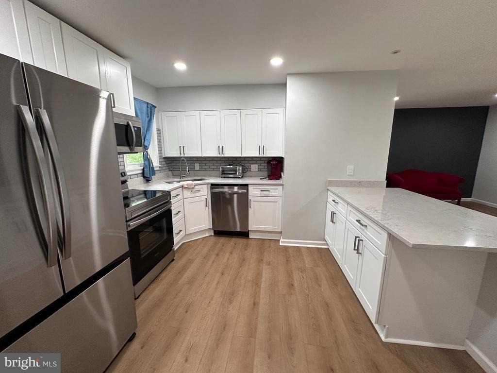 6407 85th Avenue - Photo 2