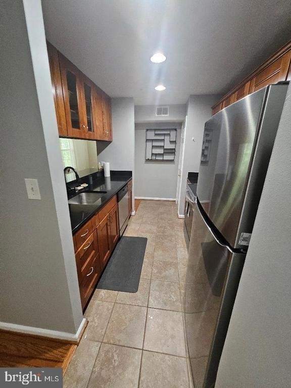 9811 Lake Pointe Court - Photo 9