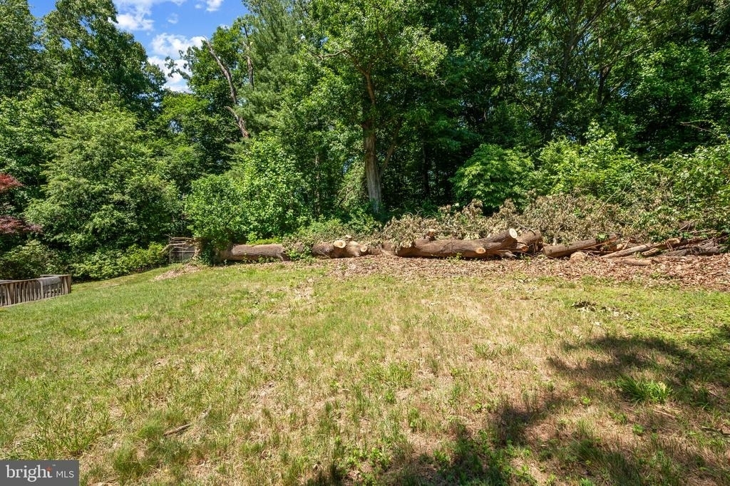 9110 Autoville Drive - Photo 33