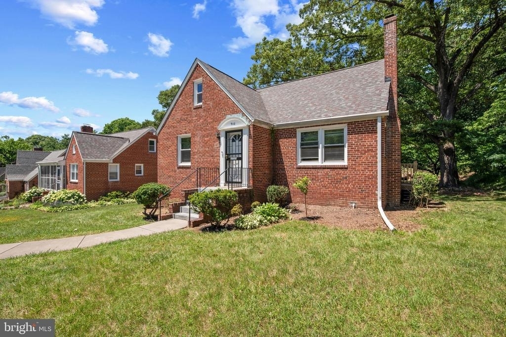9110 Autoville Drive - Photo 1