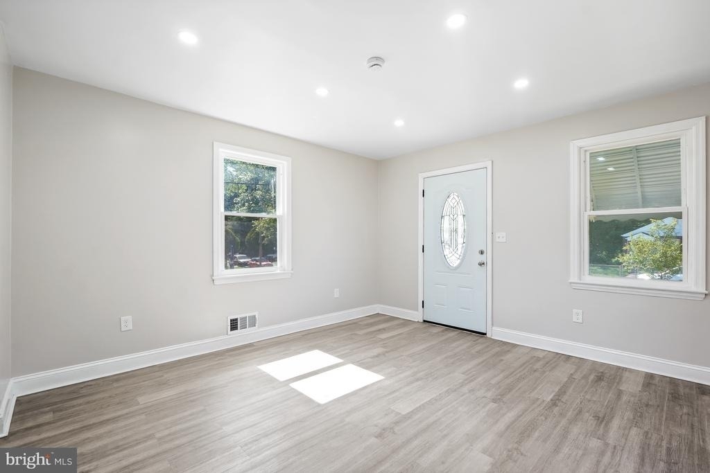 5204 Lackawanna Street - Photo 20