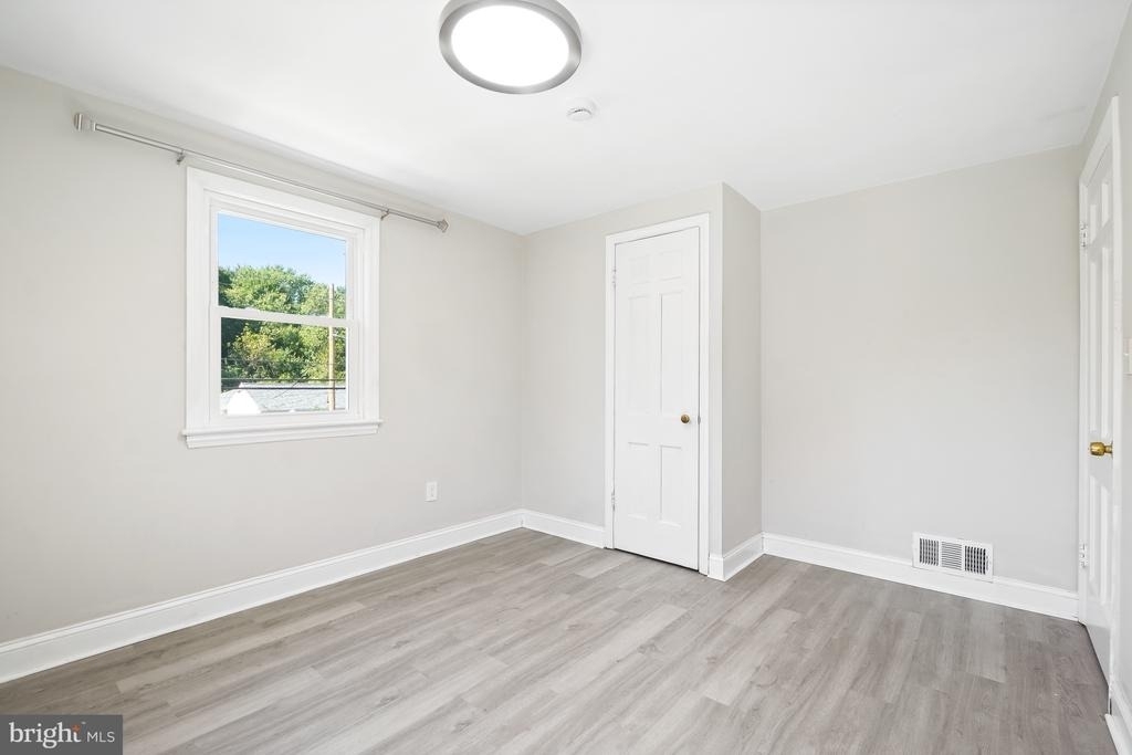 5204 Lackawanna Street - Photo 35