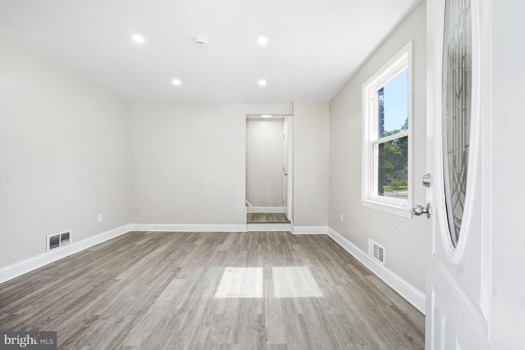 5204 Lackawanna Street - Photo 1