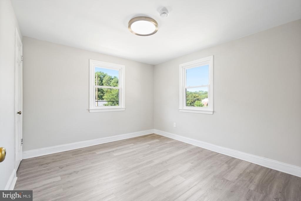 5204 Lackawanna Street - Photo 32