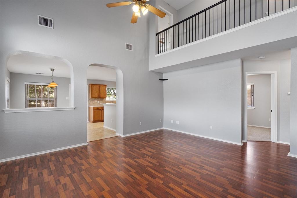 1713 Darjeeling Dr - Photo 4