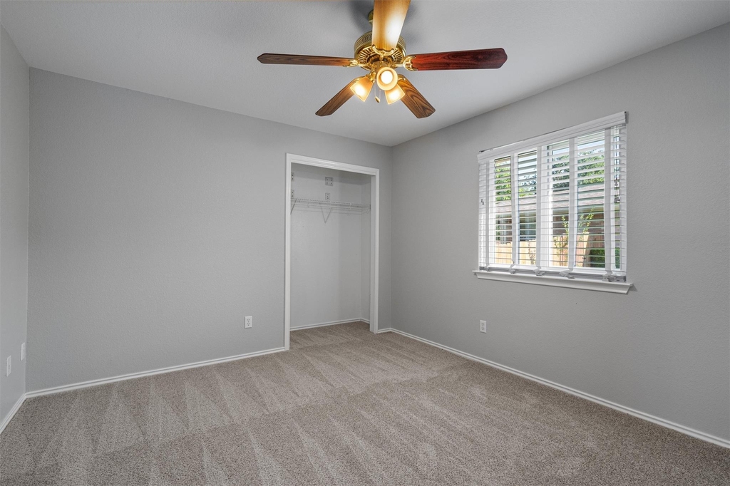 1713 Darjeeling Dr - Photo 12