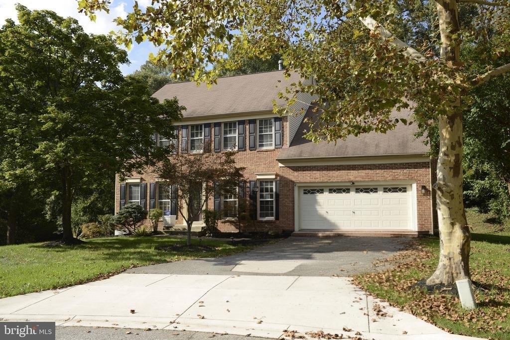 4904 Forest Creek Court - Photo 0