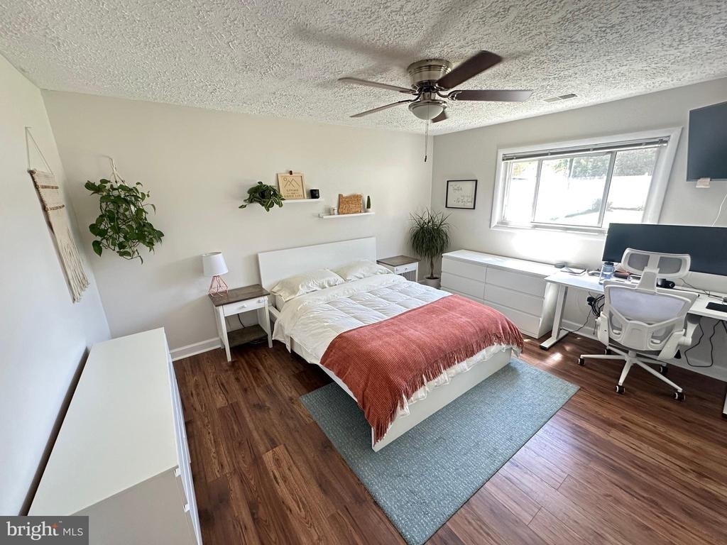 10411 Farrar Avenue - Photo 15