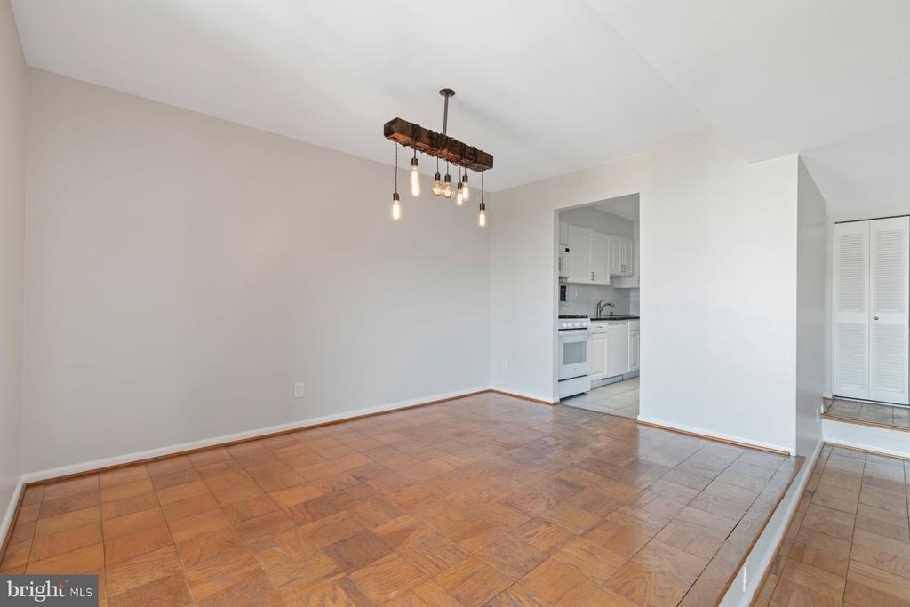 9900 Georgia Avenue - Photo 9