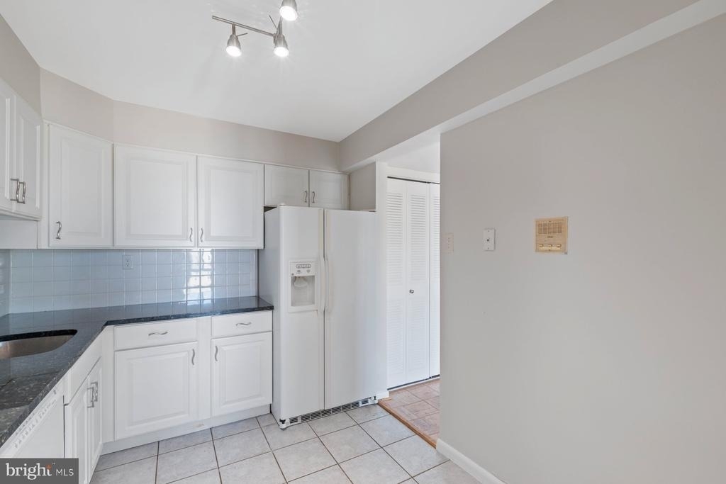 9900 Georgia Avenue - Photo 12