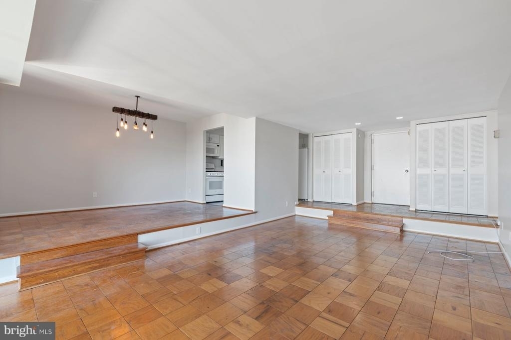 9900 Georgia Avenue - Photo 4