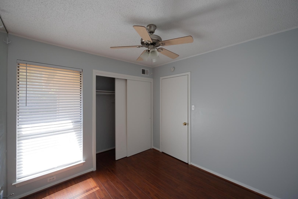 2110 Rio Grande St - Photo 7