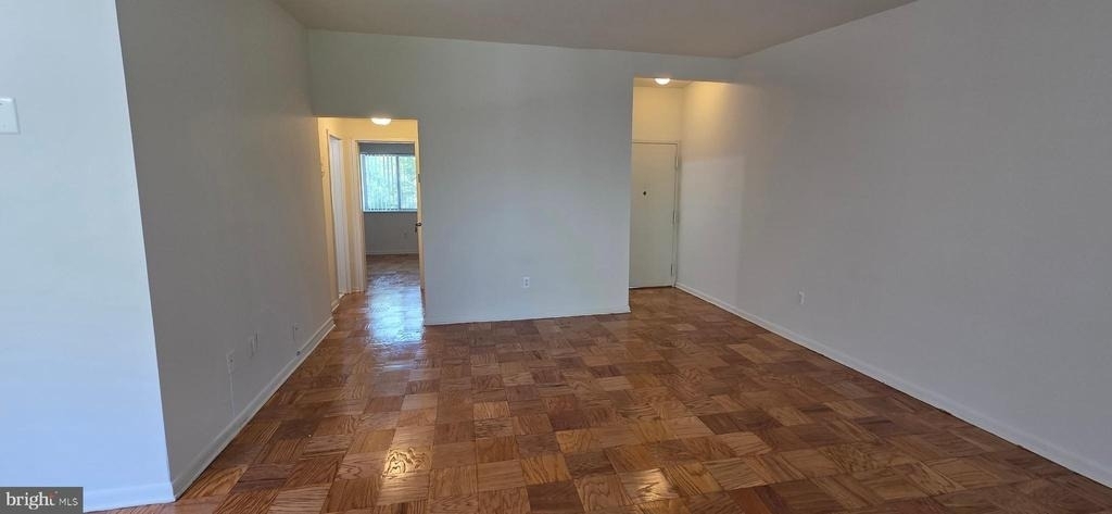 10424 Rockville Pike - Photo 10