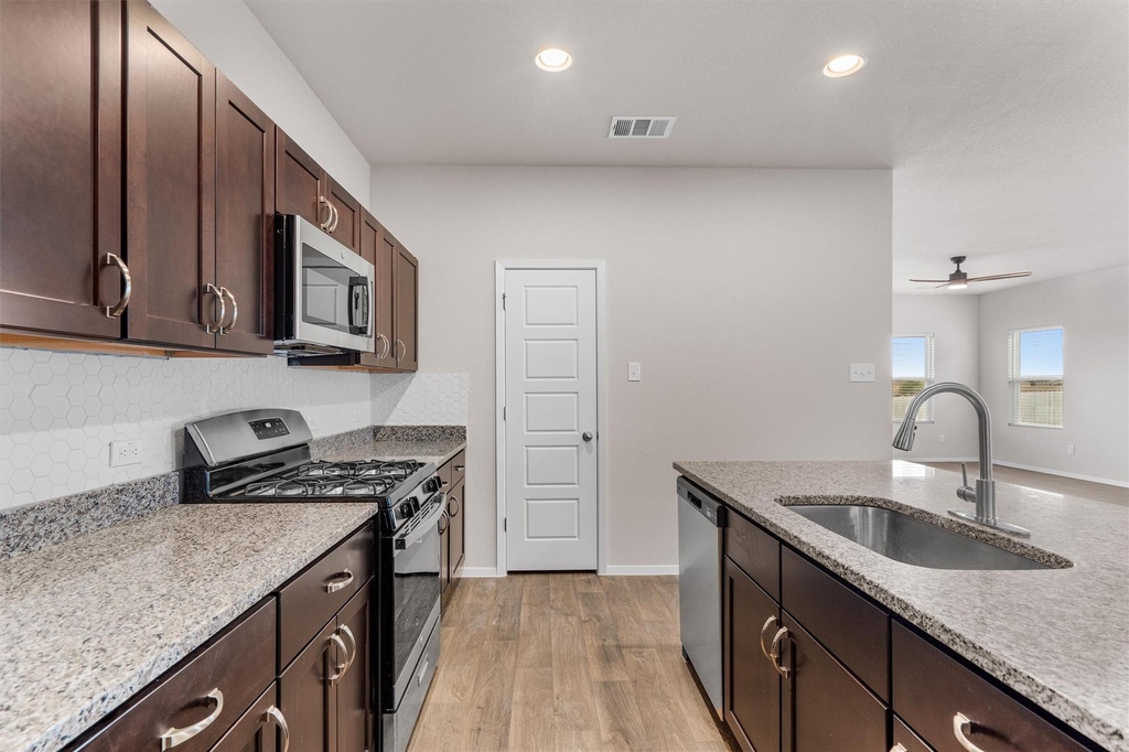110 Keltic Dr - Photo 11