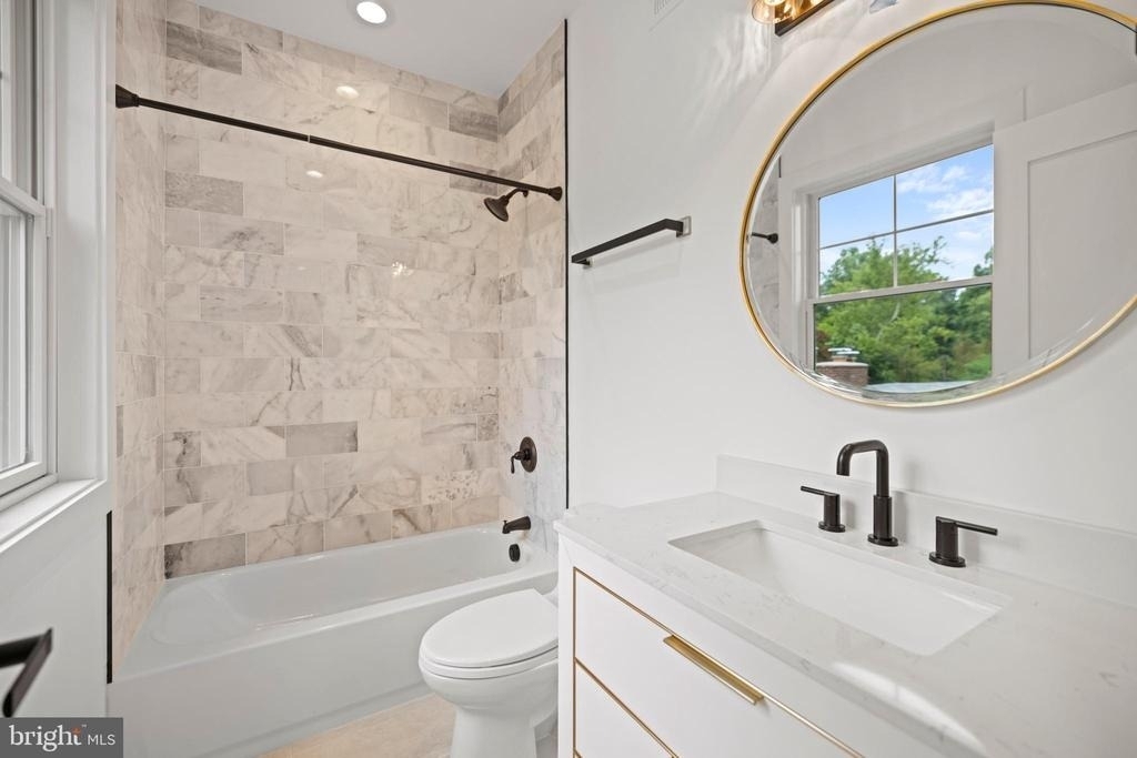 8609 Woodbrook Lane - Photo 32