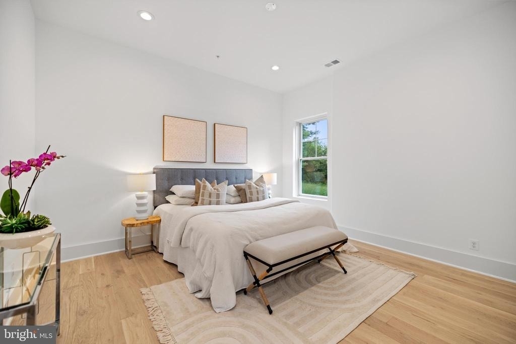 8609 Woodbrook Lane - Photo 17