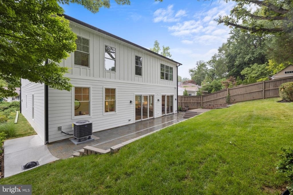8609 Woodbrook Lane - Photo 36