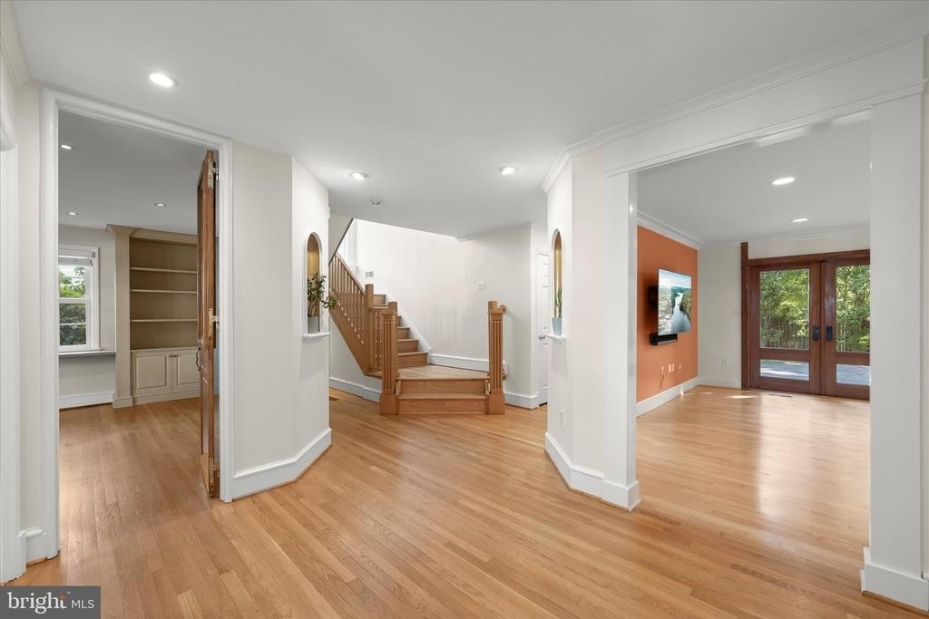 5104 Scarsdale Road - Photo 3