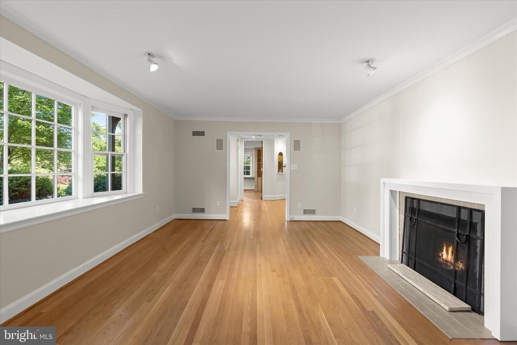 5104 Scarsdale Road - Photo 9