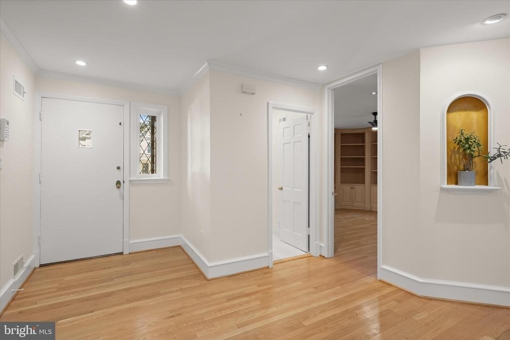 5104 Scarsdale Road - Photo 4
