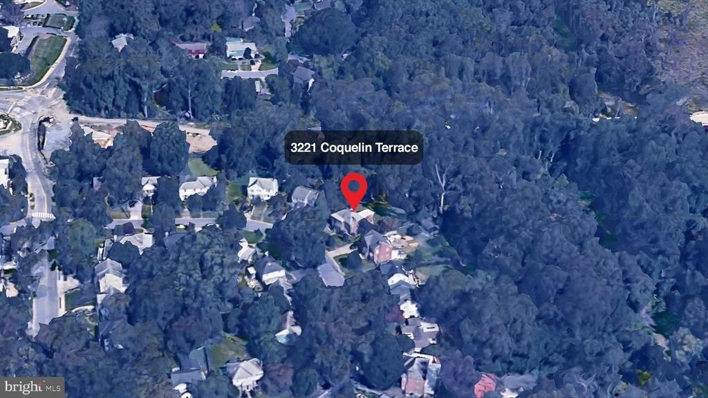 3221 Coquelin Terrace - Photo 40