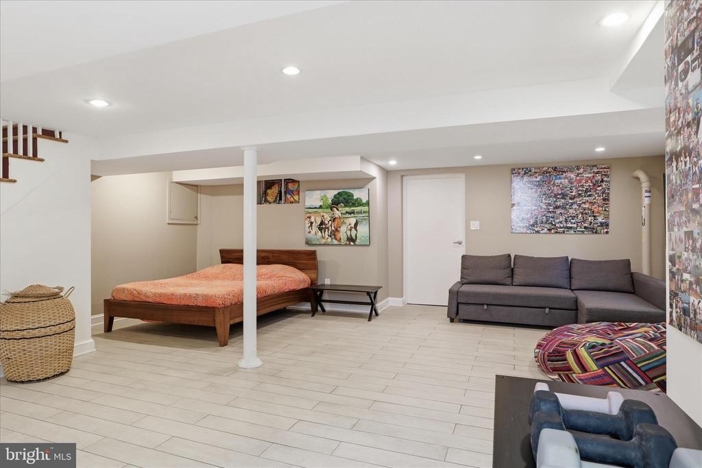 3221 Coquelin Terrace - Photo 31