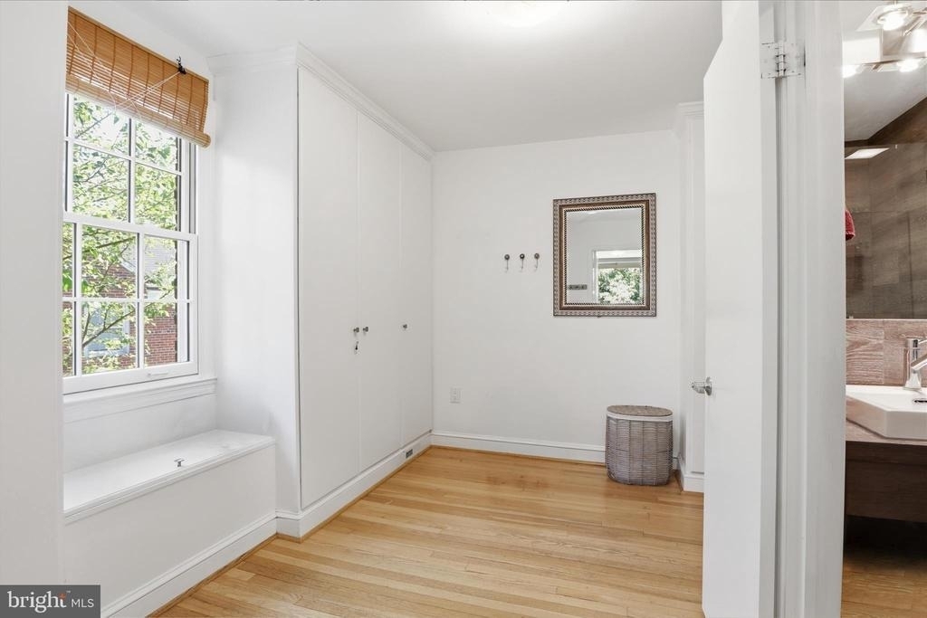 3221 Coquelin Terrace - Photo 19