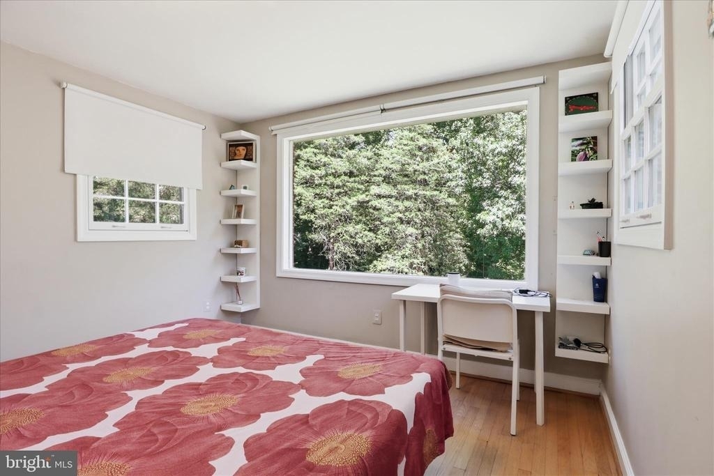 3221 Coquelin Terrace - Photo 18