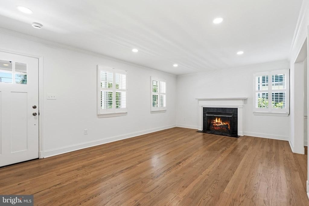 5605 Wood Way - Photo 3